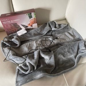 Mahli | Bedding | Nwt Mahli Heated Blanket Soft Plush | Poshmark